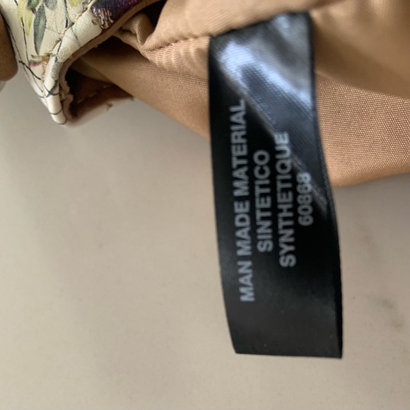 Handbag - Picture 6 of 7